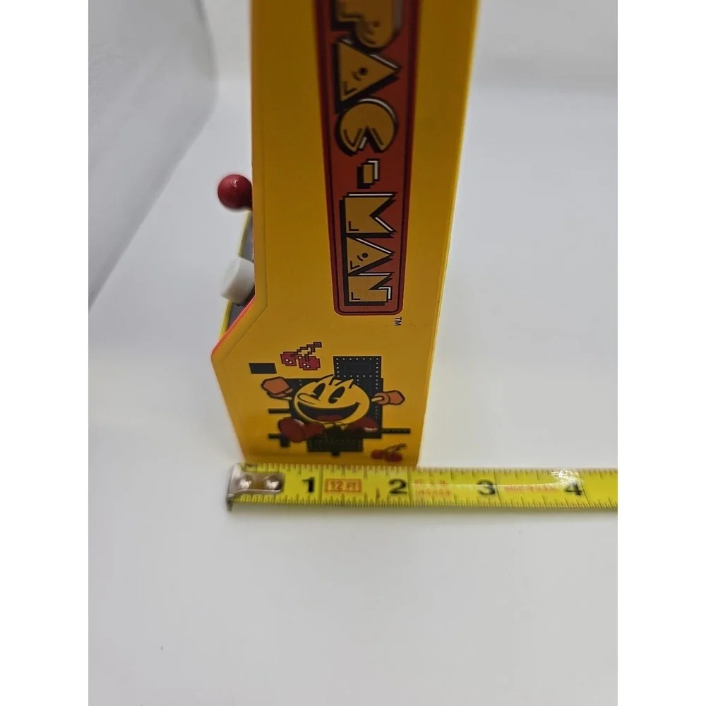 Pac-Man Hand Held Mini Arcade Style Game Bandai Namco Mpn 09521 - Works Great!